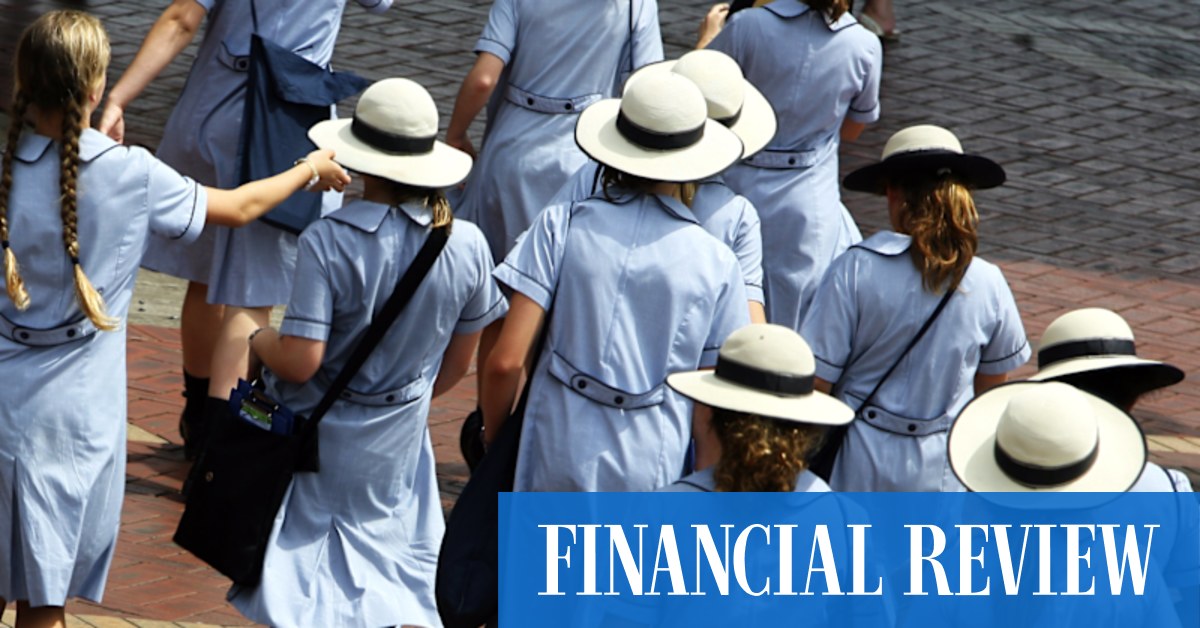 afr.com - Maani Truu, James Eyers - Private schools ditch credit card payments after surcharge ban