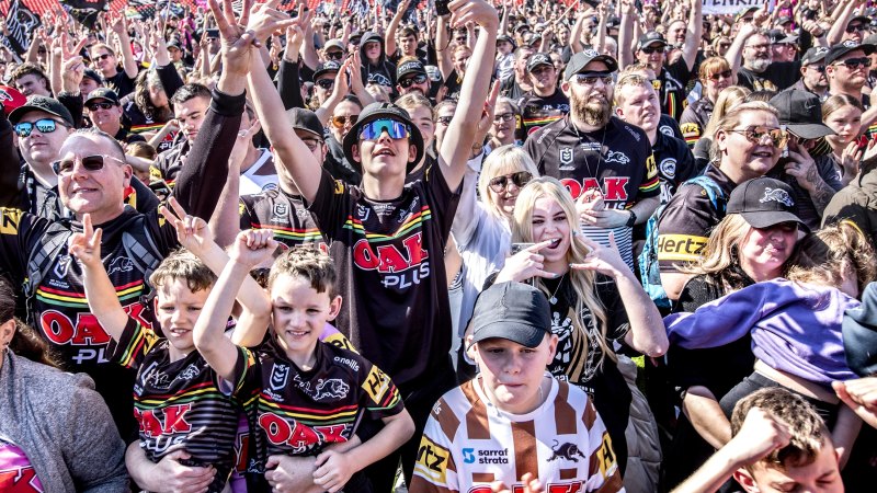 Kings of the West: NRL champions Penrith given rockstar reception