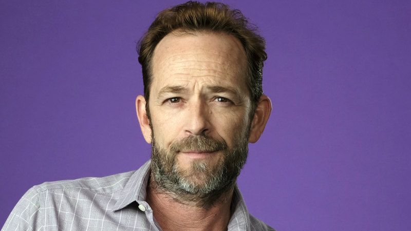 Luke Perry Dead Star Of 90210 And Riverdale Dies After Stroke