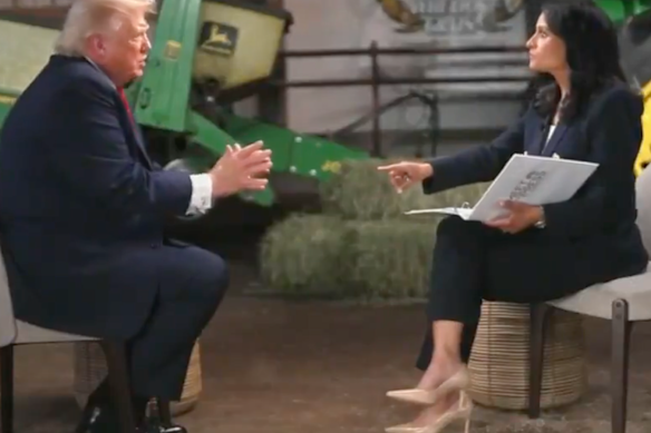 Un Trump visibilmente infuriato ha segnalato ai suoi collaboratori che voleva interrompere l’intervista.