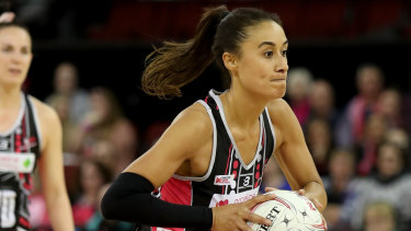 Maria Folau in action for the Thunderbirds.