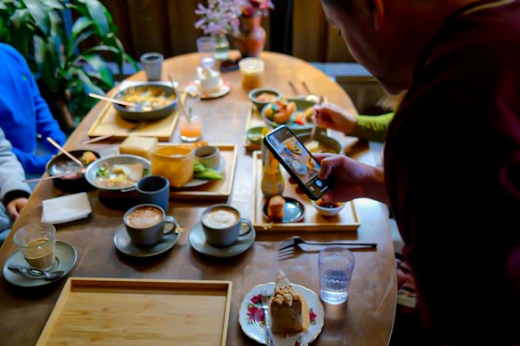 Rosyln Thai is ideal for group dining.