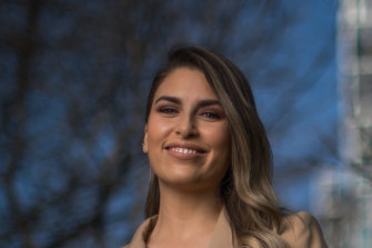 Channel Seven state political reporter Sharnelle Vellaâs reporting on COVID statistics earned praise from the Chief Health Officer via Twitter.