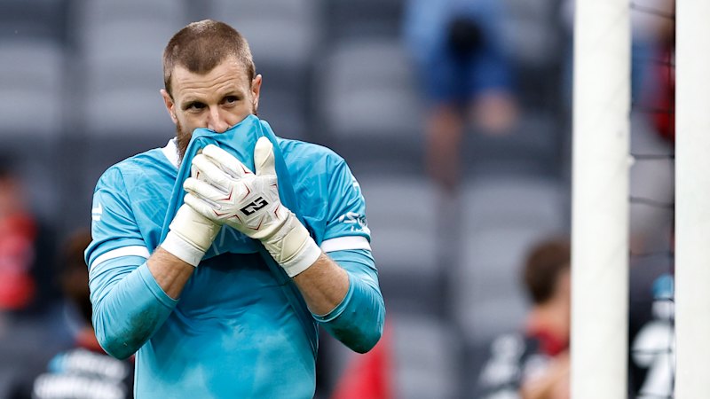 smh.com.au - Vince Rugari - Industrial clash looms as unhappy A-League players say they want APL board sacked