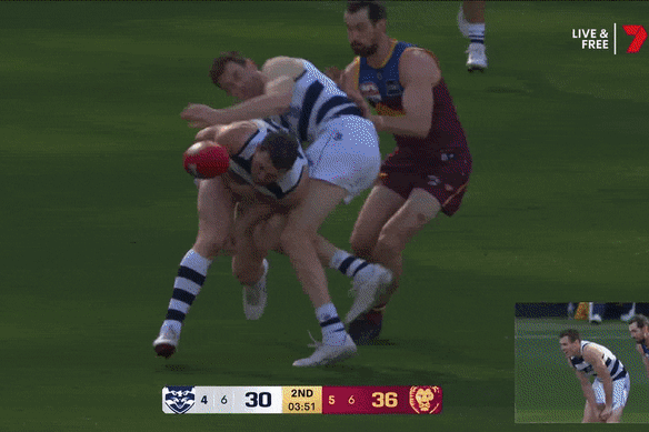 Jeremy Cameron’s injury moment.