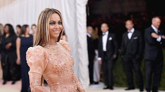 Beyoncé in Givenchy at the 2016 Met Gala, ‘Manus x Machina: Fashion In An Age Of Technology’