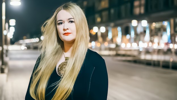 Author Nicola West outside her apartment in Woolloomooloo shortly before going into isolation in March 2020. She has left isolation only to receive vaccines.