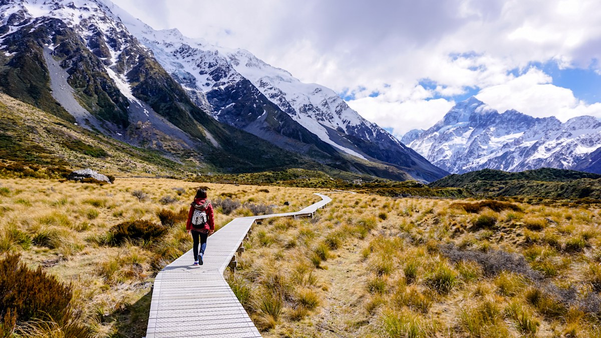 The best hike in New Zealand is a flat trail with epic views