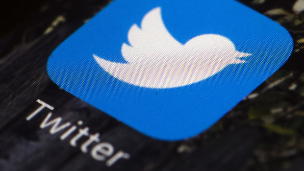 Twitter puts warning notice on Trump tweet for 'abusive behaviour'