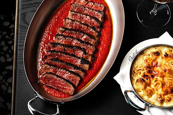 The bistecca pizzaiola.