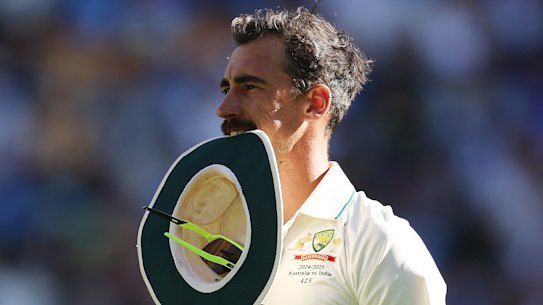 Mitchell Starc in the field on Saturday in Perth. 