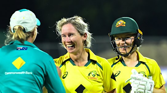 Beth Mooney’s century enabled Australia to continue its winning streak.