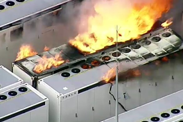 Emergency services issued hazard warnings for nearby residents after Neoen’s Tesla battery near Geelong caught fire.