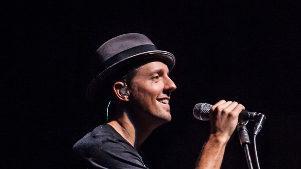 Jason Mraz of 'I'm Yours' fame will perform shows with James Blunt, of 'You're Beautiful' fame, in Australia next year.