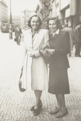 Hedy Zahalka, right, and her friend in Czechoslovakia in 1947.
