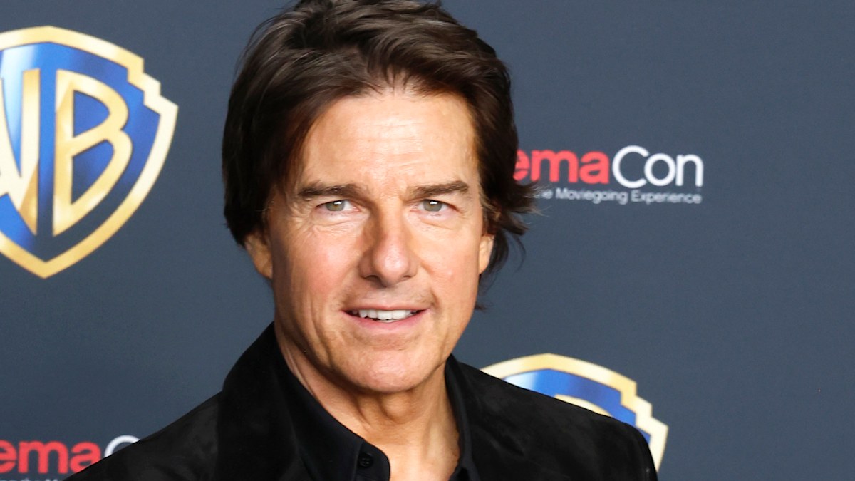 Sandra Hüller falls off chair after Tom Cruise reveals himself on ...