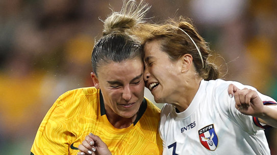 Chloe Logarzo of Australia and Chan Pi-Han of Chinese Taipei clash heads at AAMI Park.