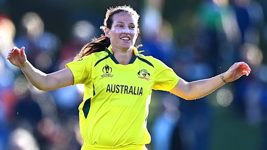 Megan Schutt has voiced her approval for the WPL.