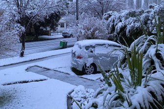 Snow blankets Orange in regional NSW. 