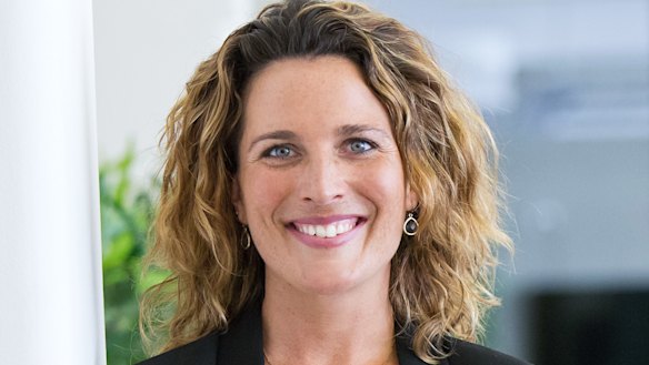 Sarah King, head of advice at Stockspot, says many women don't trust traditional financial advisers.