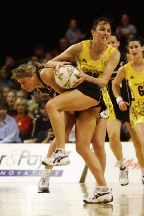 Ellis in action against New Zealand in 2000.
