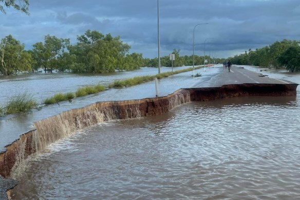 Many WA roads and bridges have been damaged due to the floods. 