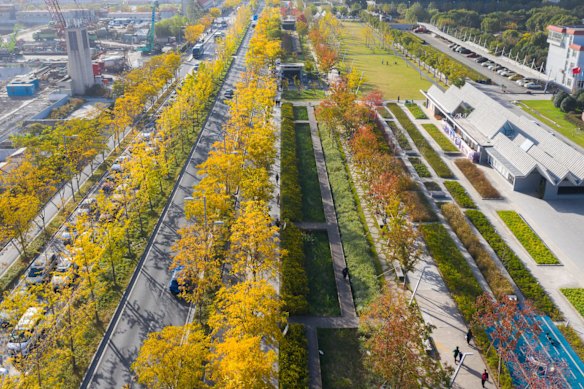 Xuhui Runway Park now sits on the site once occupied by Shanghai’s legendary Longhua Airport.