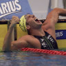 Grant Hackett breaks the 1500m world record.