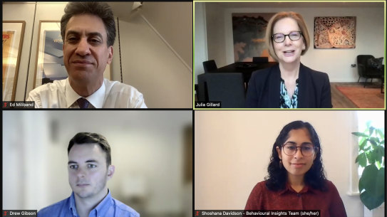 Former Leader of the British Labour party Ed Miliband speaks to former Prime Minister Julia Gillard.