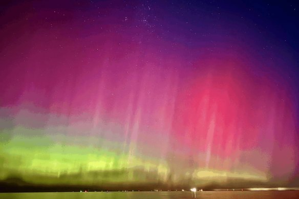 Aurora australis stuns stargazers as night skies light up in a blaze of colour