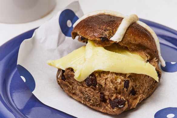 Baker Bleu hot cross buns with whole oranges pulverised and mixed through the dough.