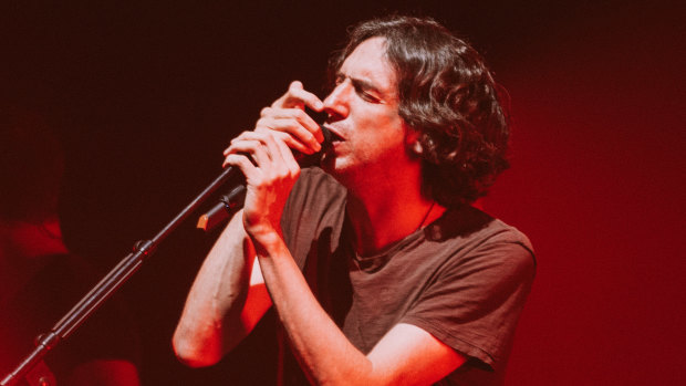 The melodic gifts and generous spirit of Snow Patrol's Gary Lightbody shone at an acoustic show at Sydney Opera House.