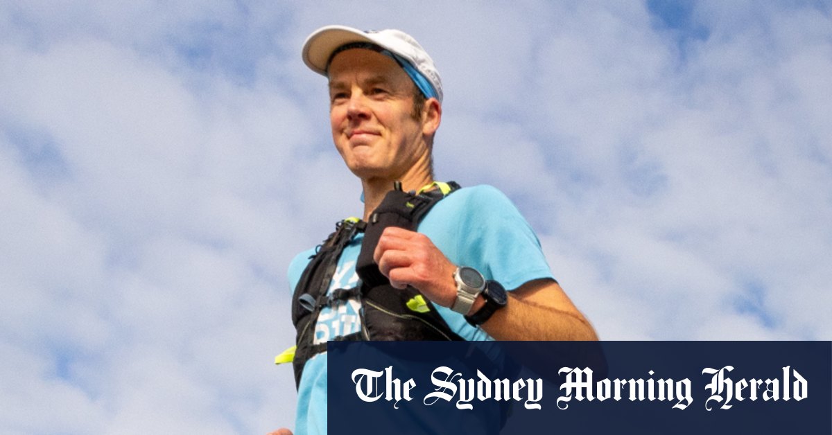 GPS running art Melbourne man runs around the world, without leaving