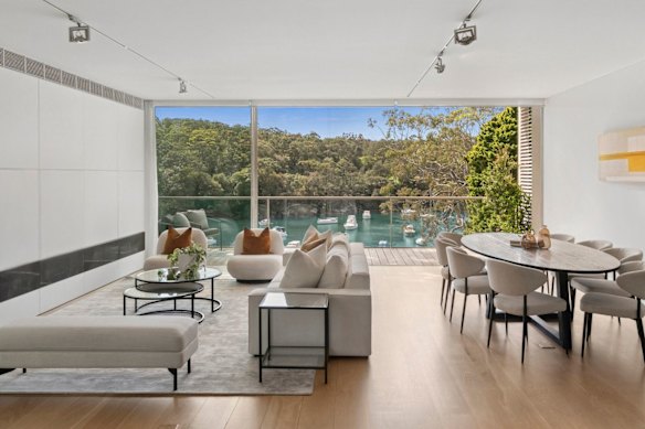 The Cammeray waterfront that Cohen purchased for $3.5 million in 2007.