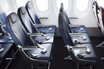 Acro Series 9 Fixed Back seats have been reviewed favourably.