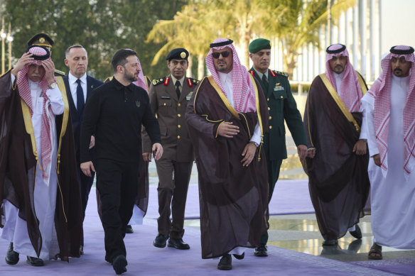 Volodymyr Zelensky (centre left) meets Prince Saud bin Mishaal, deputy governor of Saudi Arabia’s Mecca region (centre right), in Riyadh.