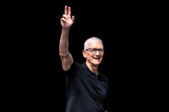 Tim Cook Will step down as Apple’s CEO.