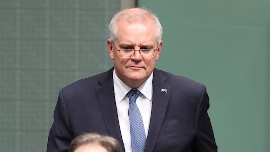 Health Minister Greg Hunt said the country is prepared for new variants, as the Prime Minister holds a national security committee meeting ahead of a national cabinet gathering on Tuesday to discuss the Omicron variant.