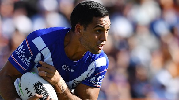 Reimis Smith heads to the defensive line during Canterbury's victory over the Tigers in round three.