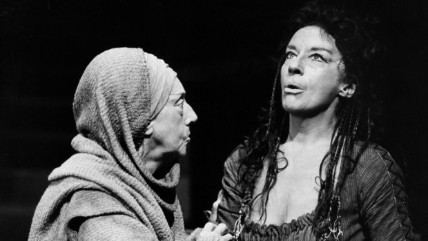 Judith Anderson (left) as the Nurse and Zoe Caldwell as Medea in the 1984 production at the Melbourne Theatre Company.