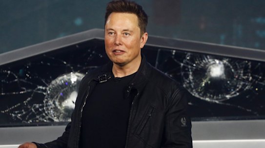 A test of the CyberTruck's shatter-proof glass didn't go to plan.