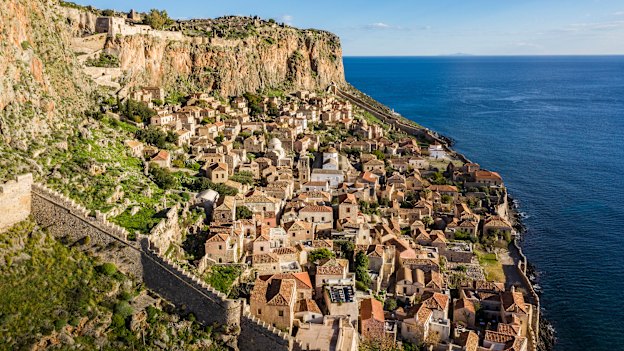 Surrounded by the Myrtoan Sea, the fortified city of Monemvasia lies on the east coast of the Peloponnese.