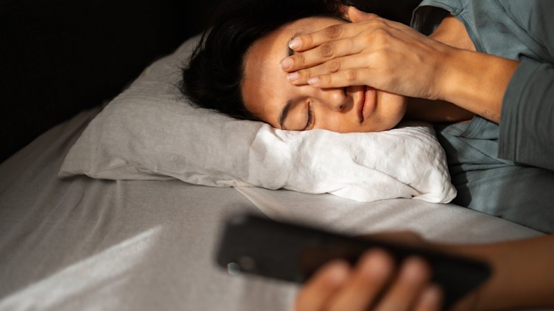 What sleep experts do when they can’t fall asleep