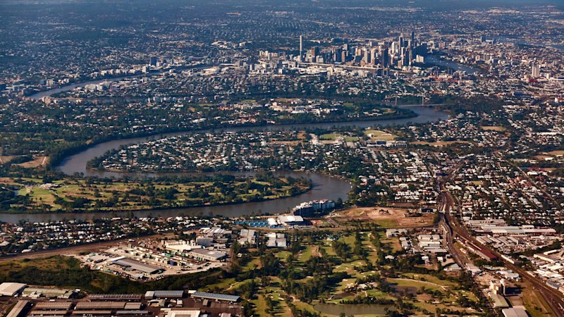 Brisbane’s ‘big bunch-up’: New report flags end of suburban sprawl