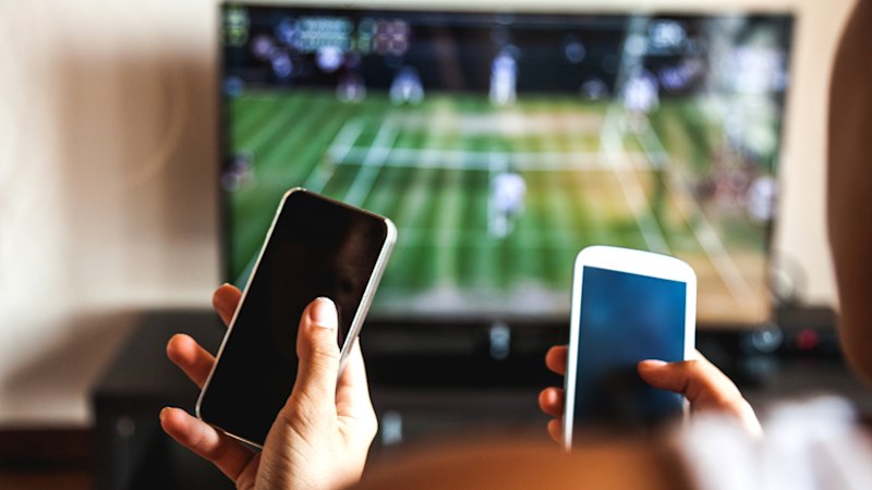 Articles urge parents to discuss gambling risks with children