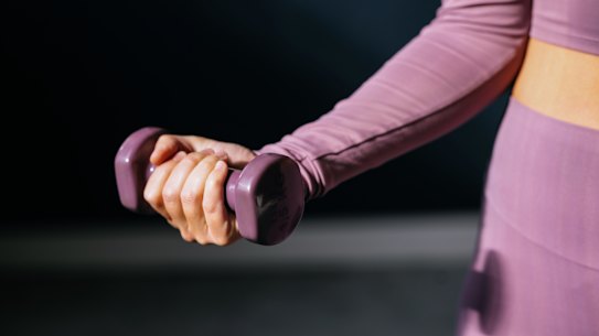 웨이트 운동이 효과적이기 위해 복잡하거나 힘들 필요는 없습니다.