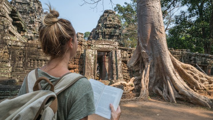 Old Second-Hand Guidebook Revives Faith in Print Travel Aids