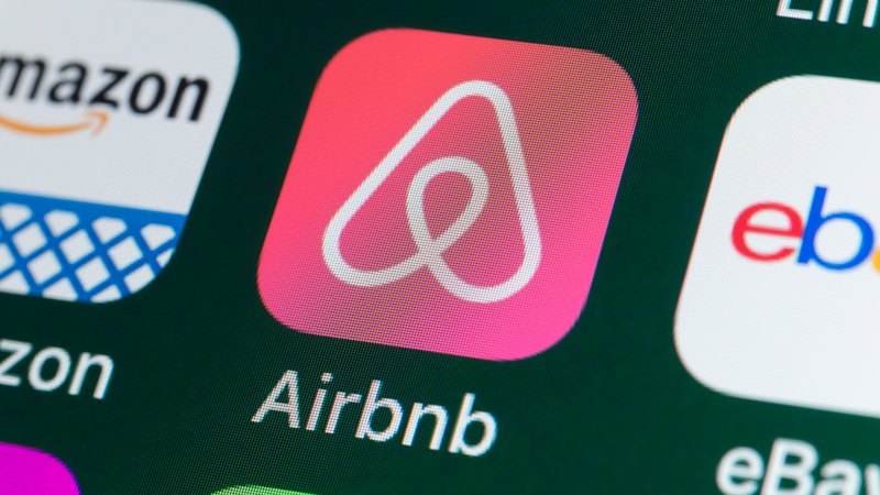 Should you trust that five-star rating on Airbnb? How to win the game of online reviews