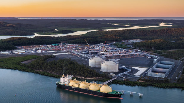 APLNG has boosted Origin's performance as it records a slump in its energy retail arm.