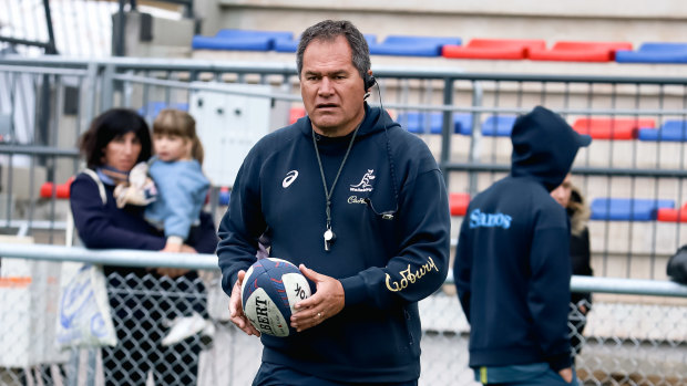 Dave Rennie casts his eye over Wallabies training in France this week. 